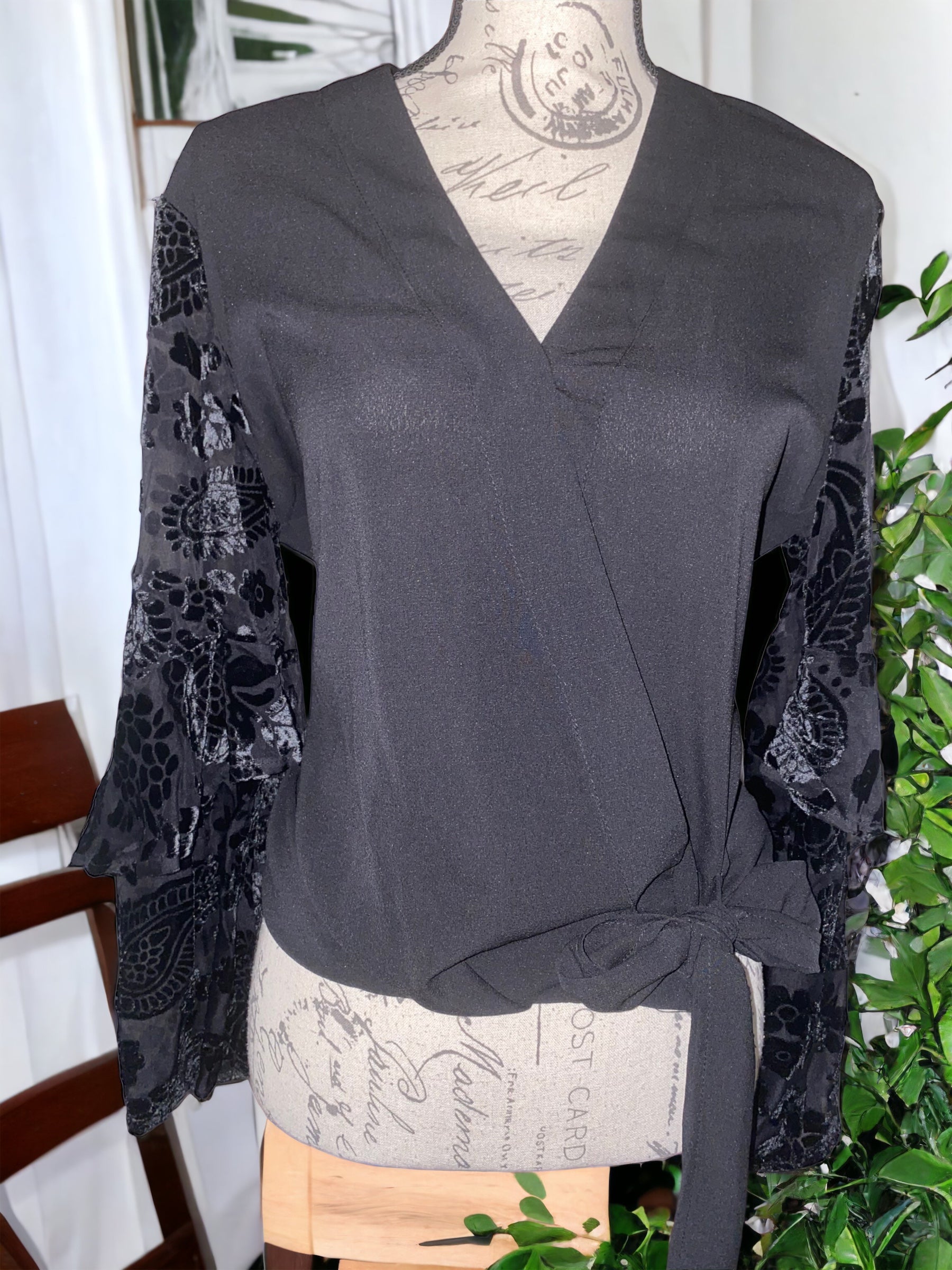 Blouse online Size M